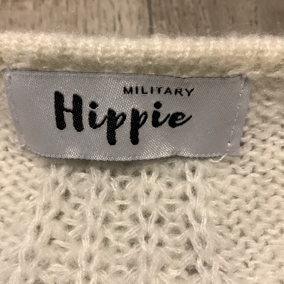 military Hippy white sweater size medium - Picture 2 of 5